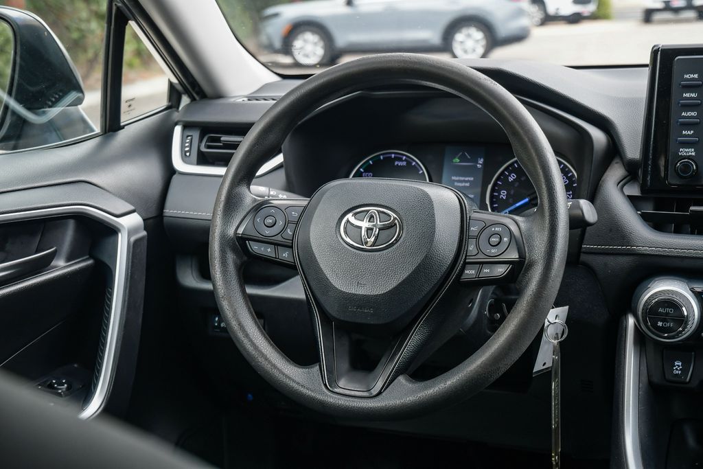 Thumbnail: 2021 Toyota RAV4 - 2