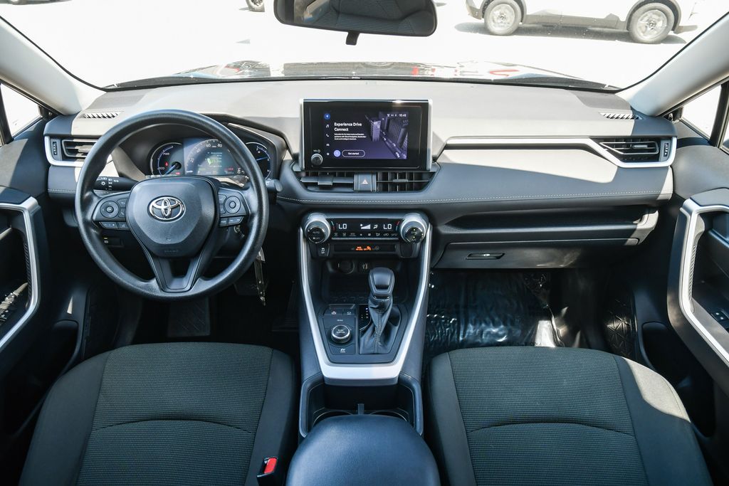 Thumbnail: 2023 Toyota RAV4 - 8