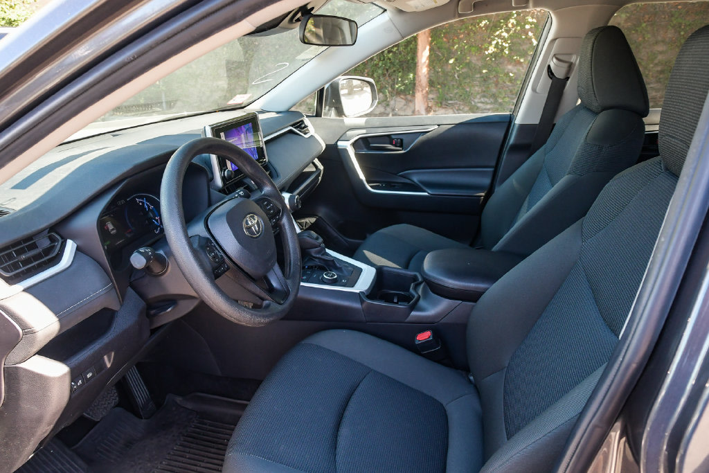 Thumbnail: 2024 Toyota RAV4 - 10