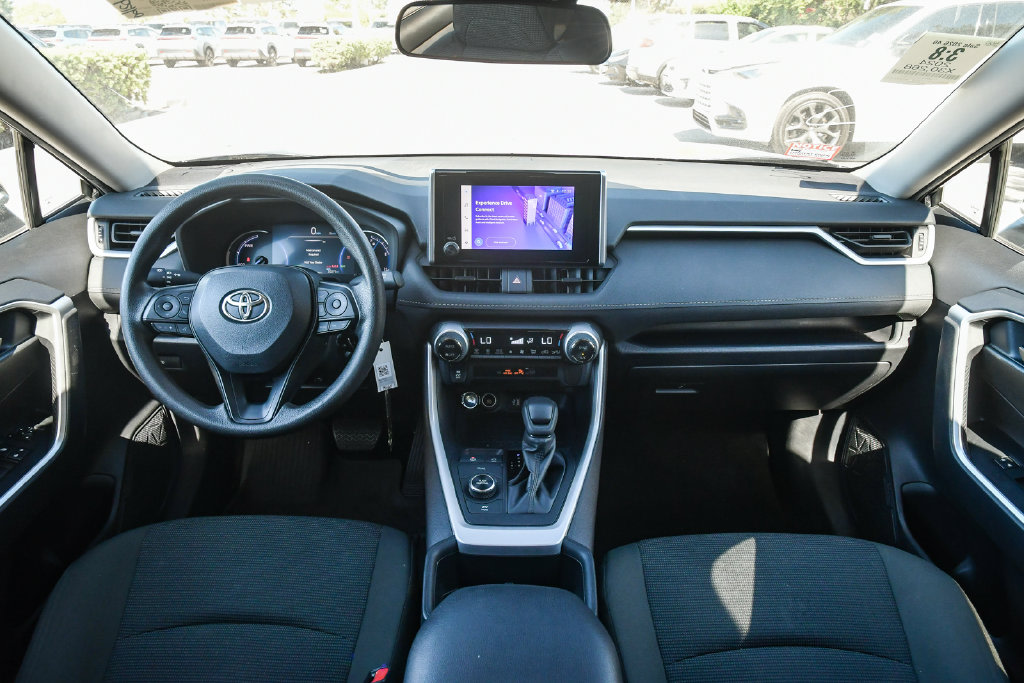 Thumbnail: 2024 Toyota RAV4 - 8
