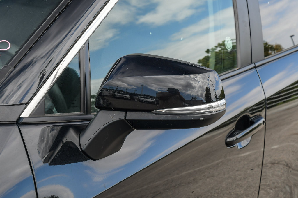 Thumbnail: 2025 Toyota RAV4 - 3