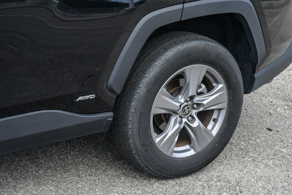Thumbnail: 2025 Toyota RAV4 - 23