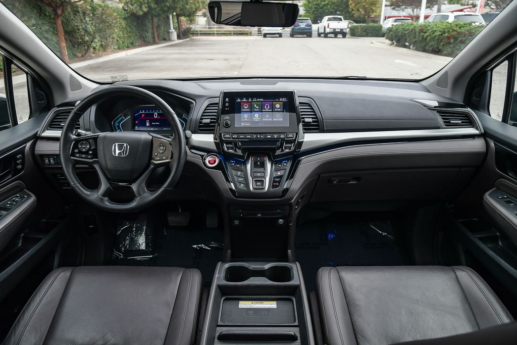 Thumbnail: 2018 Honda Odyssey - 8