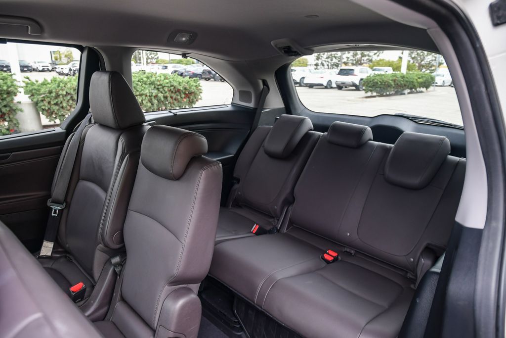 Thumbnail: 2018 Honda Odyssey - 24