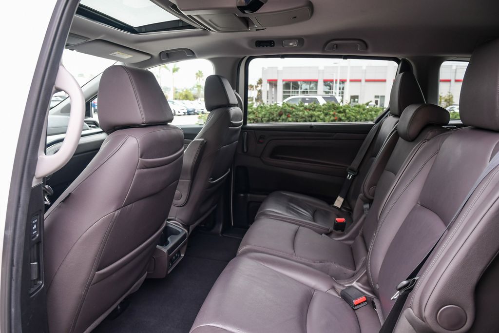 Thumbnail: 2018 Honda Odyssey - 11