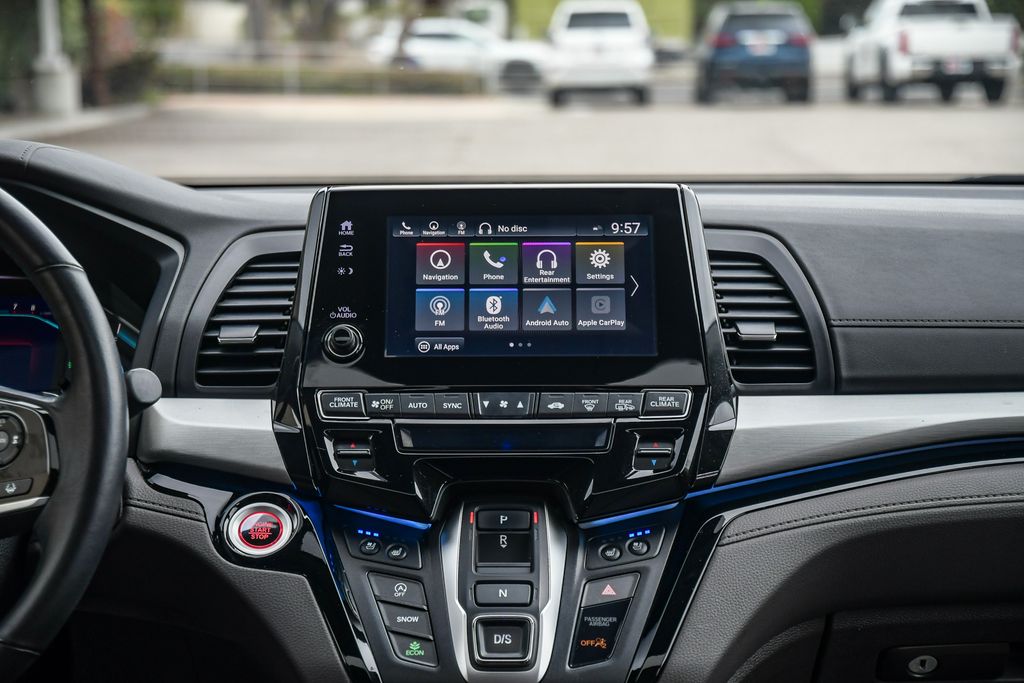 Thumbnail: 2018 Honda Odyssey - 13