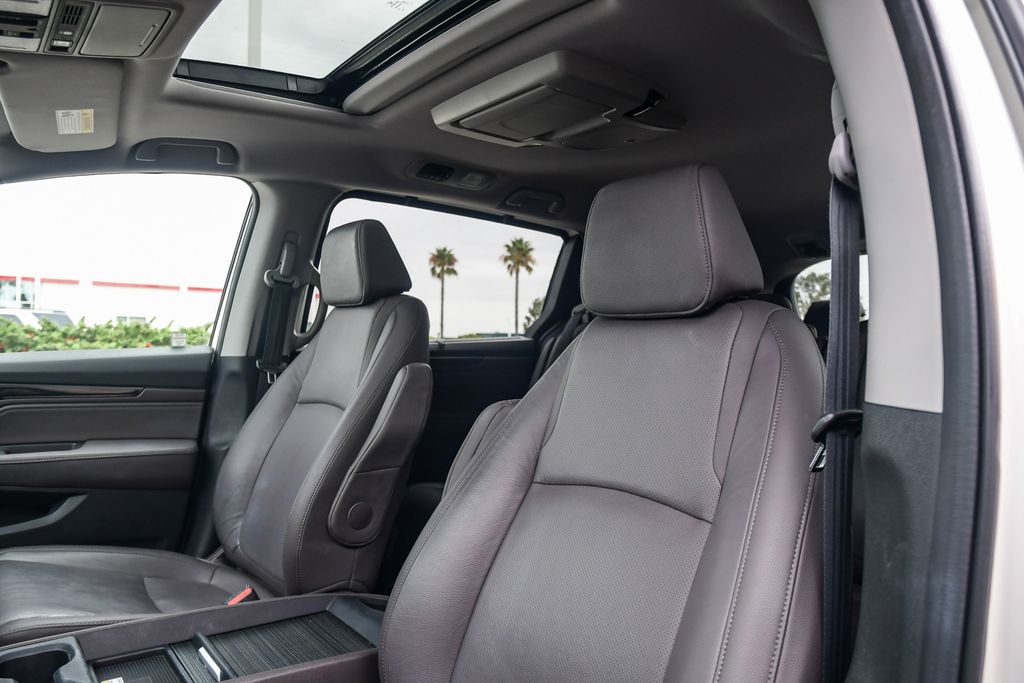 Thumbnail: 2018 Honda Odyssey - 10