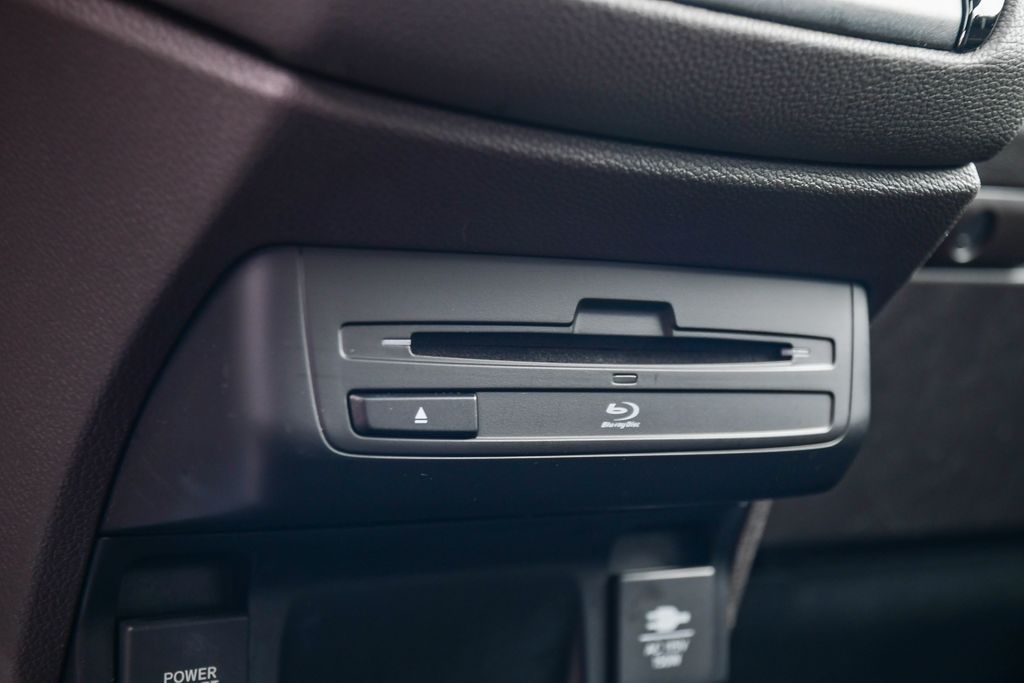Thumbnail: 2018 Honda Odyssey - 25