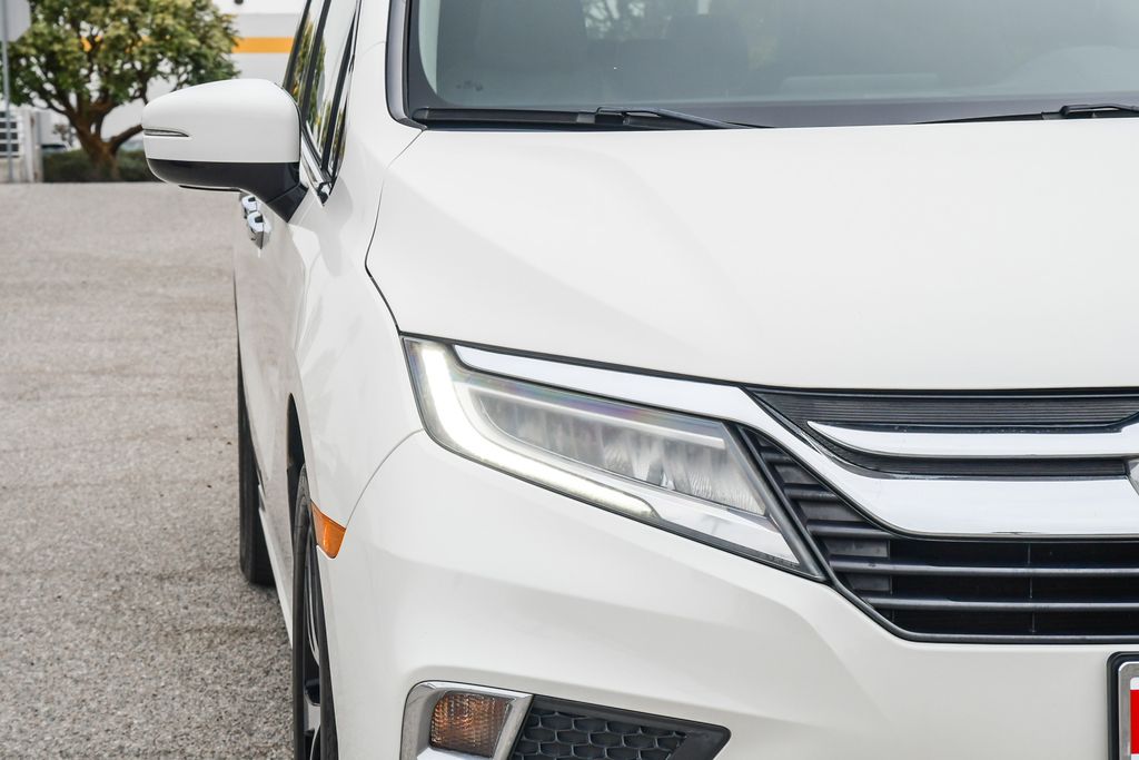 Thumbnail: 2018 Honda Odyssey - 18