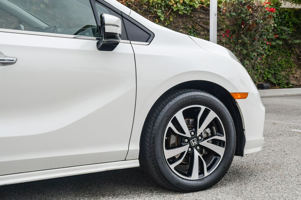 Thumbnail: 2018 Honda Odyssey - 22