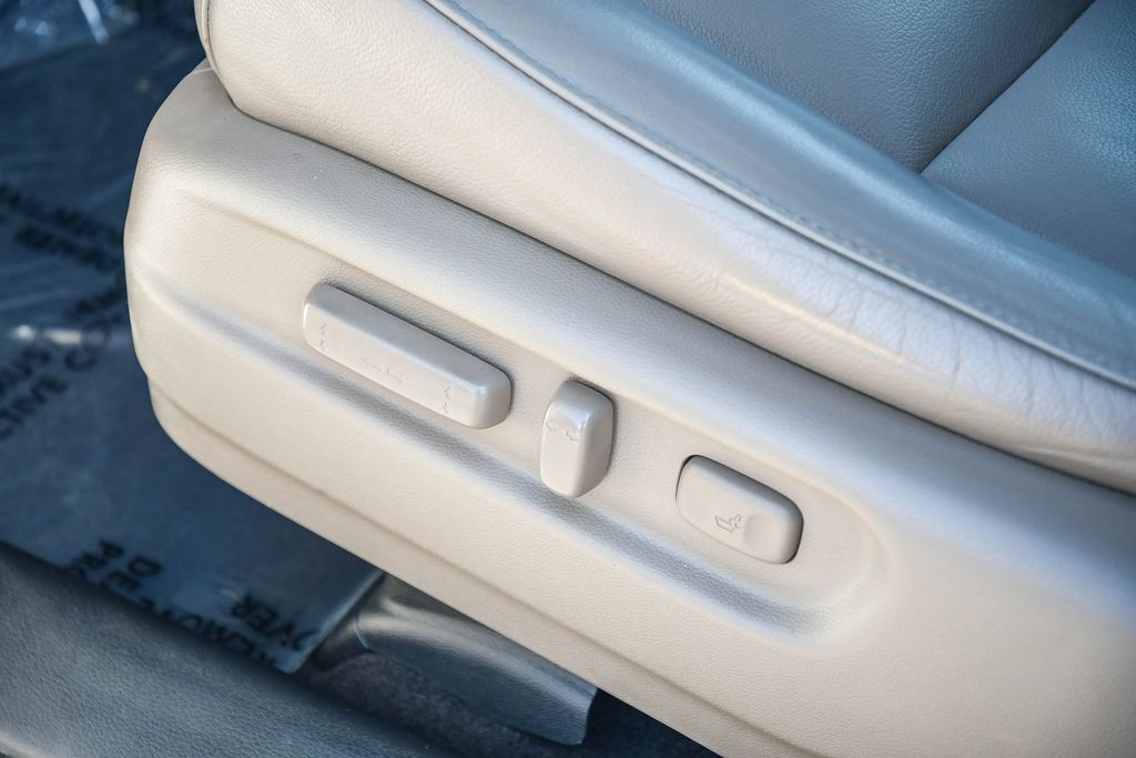 Thumbnail: 2016 Honda Pilot - 30