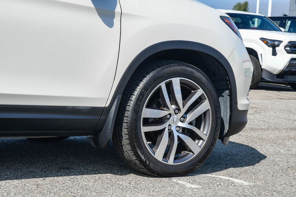 Thumbnail: 2016 Honda Pilot - 21