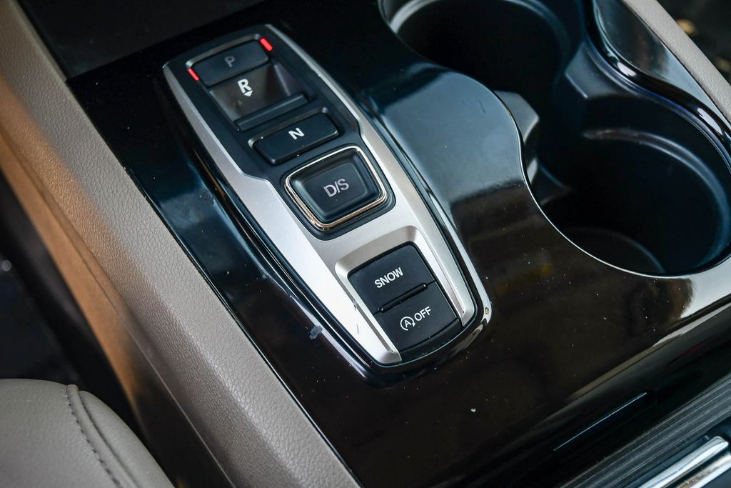Thumbnail: 2016 Honda Pilot - 25