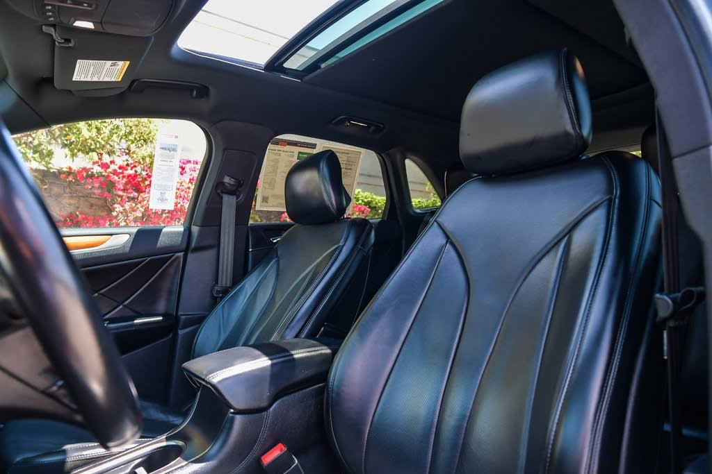 Thumbnail: 2018 Lincoln MKC - 24