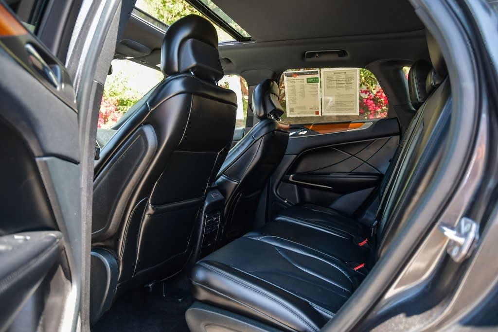 Thumbnail: 2018 Lincoln MKC - 12