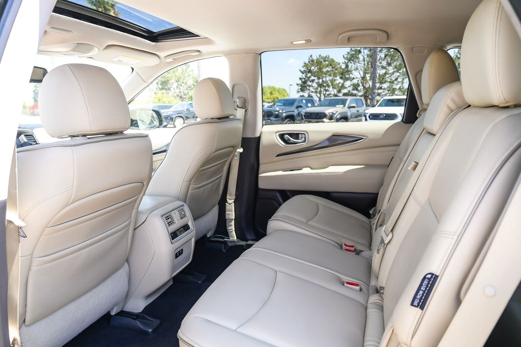 Thumbnail: 2019 INFINITI QX60 - 12
