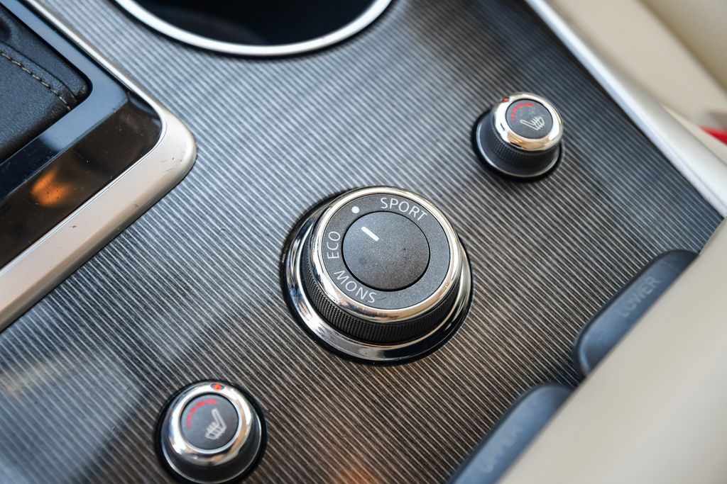 Thumbnail: 2019 INFINITI QX60 - 24