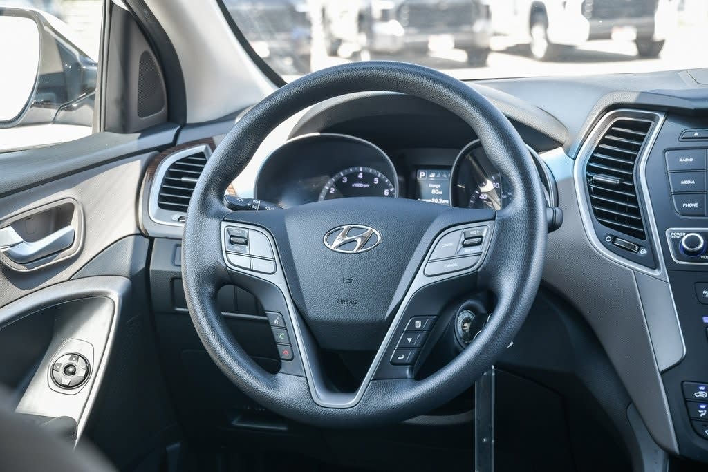 Thumbnail: 2017 Hyundai Santa Fe - 2