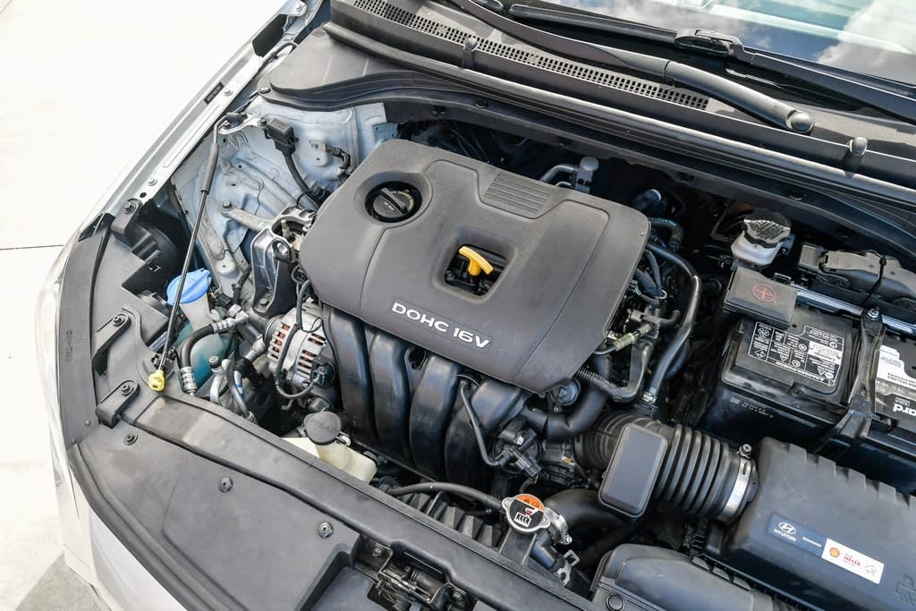 Thumbnail: 2017 Hyundai Elantra - 7