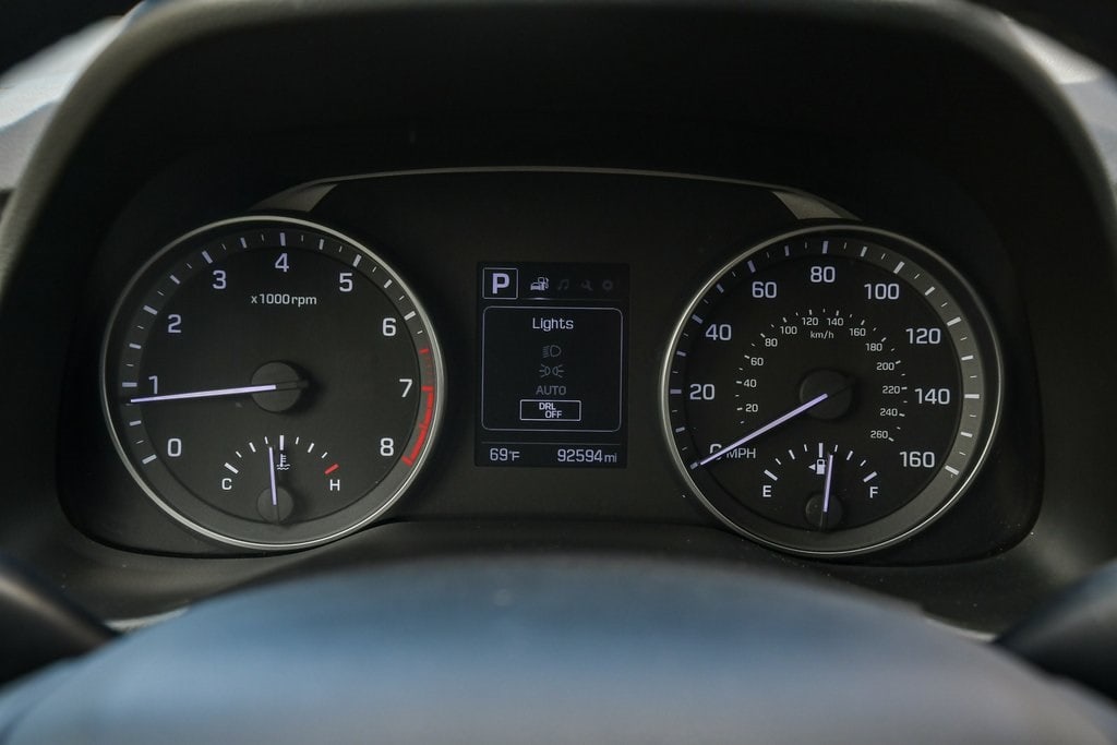 Thumbnail: 2017 Hyundai Elantra - 15