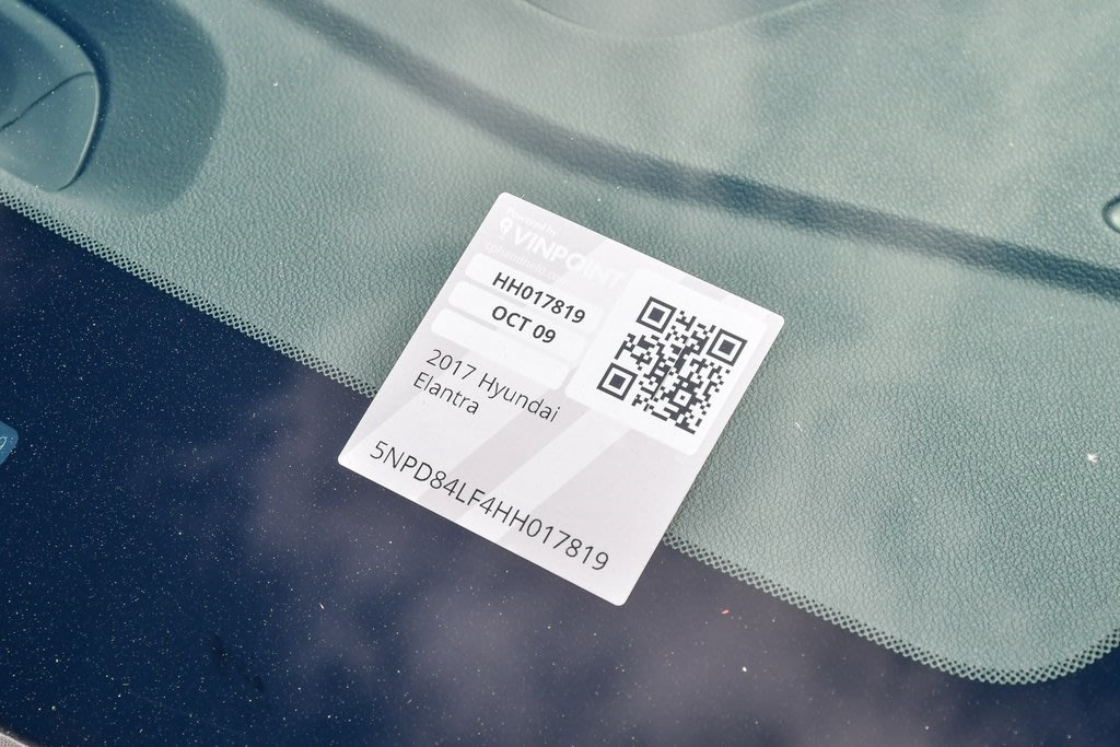 Thumbnail: 2017 Hyundai Elantra - 17