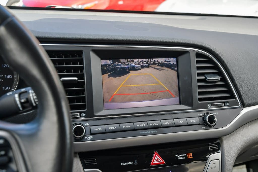 Thumbnail: 2017 Hyundai Elantra - 27