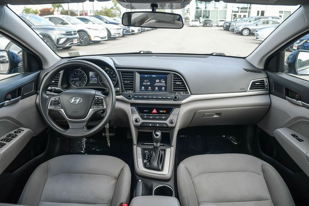 Thumbnail: 2018 Hyundai Elantra - 9