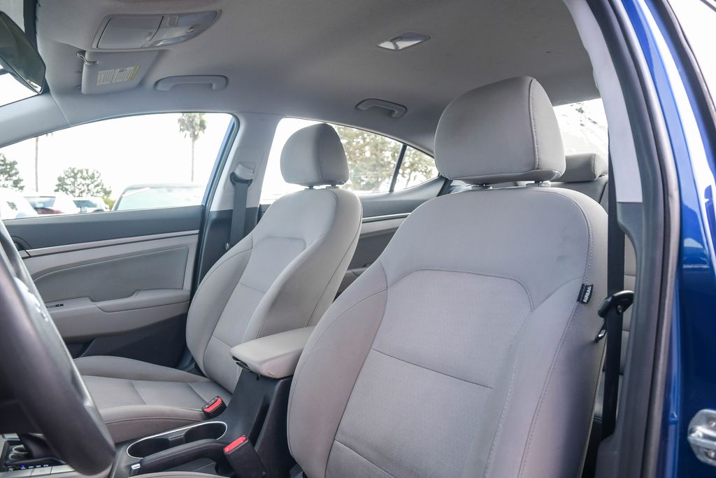 Thumbnail: 2018 Hyundai Elantra - 24