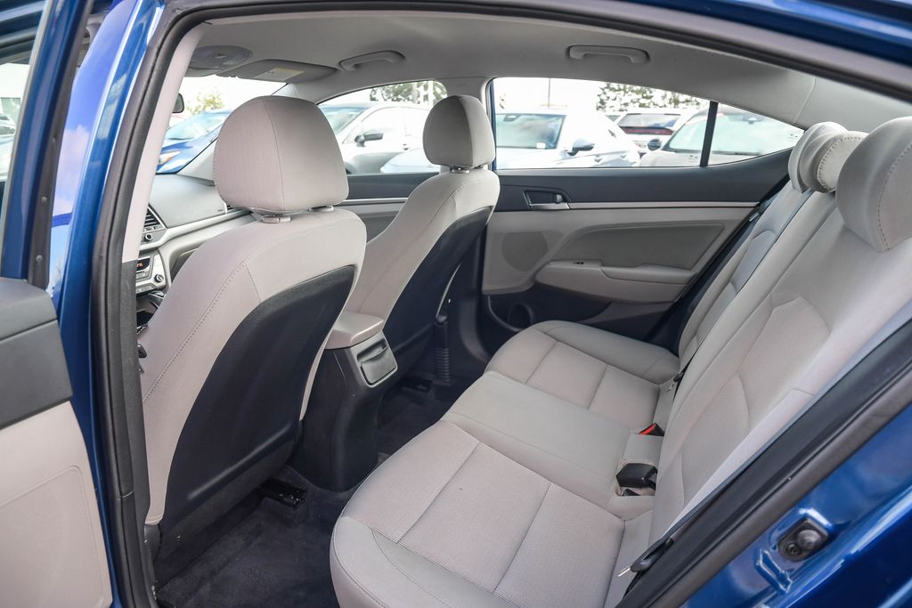 Thumbnail: 2018 Hyundai Elantra - 12