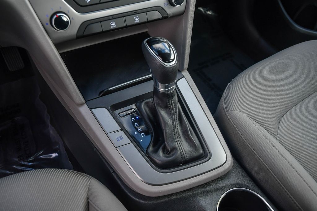 Thumbnail: 2018 Hyundai Elantra - 15