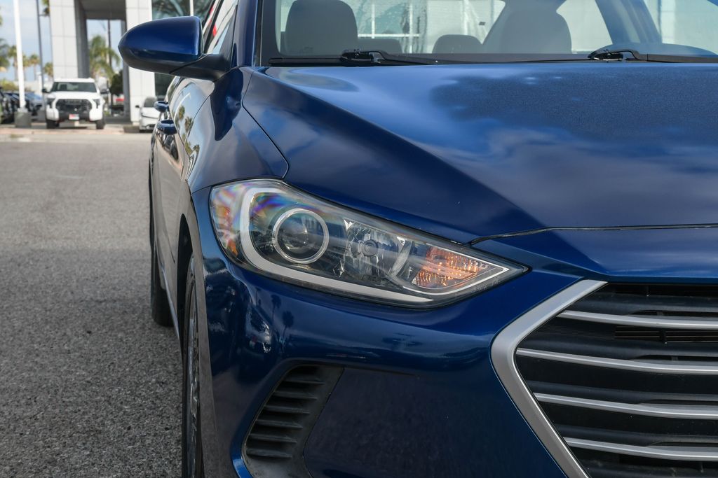 Thumbnail: 2018 Hyundai Elantra - 6