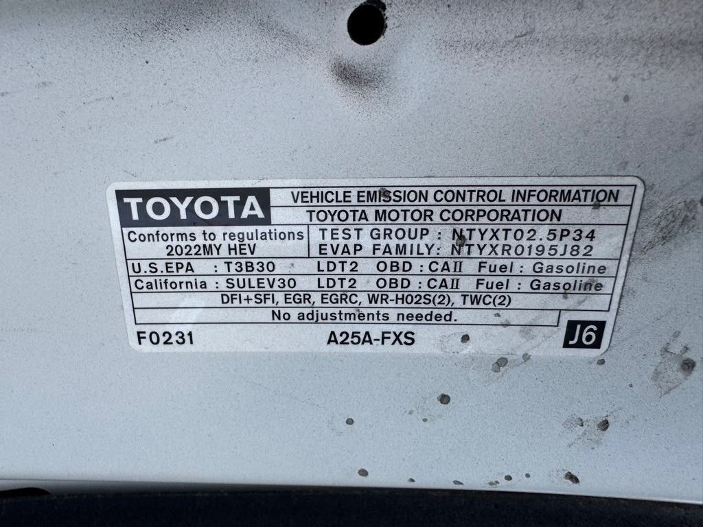 2022 Toyota Sienna XSE 13