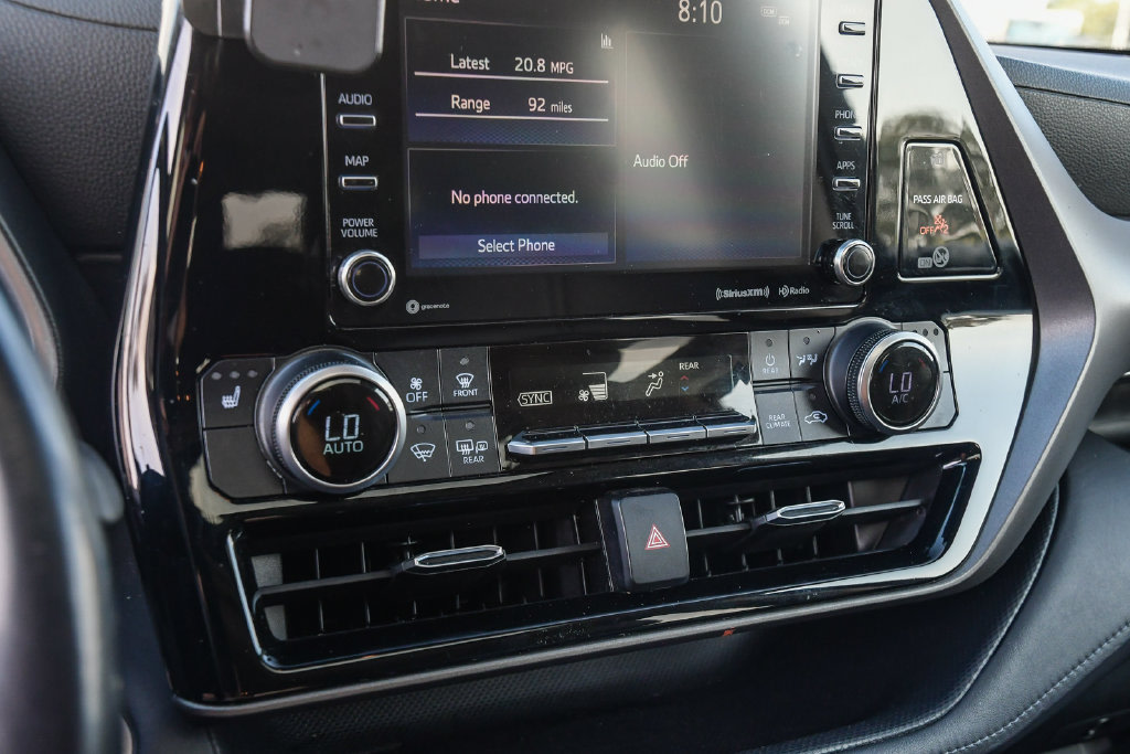 Thumbnail: 2020 Toyota Highlander - 29