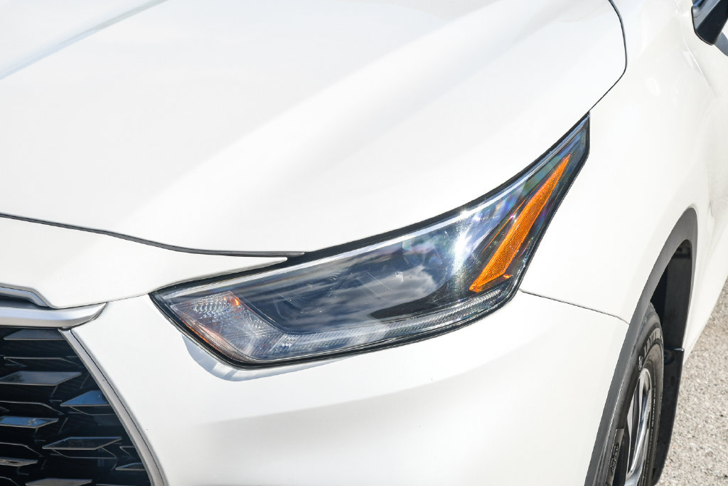Thumbnail: 2021 Toyota Highlander - 18