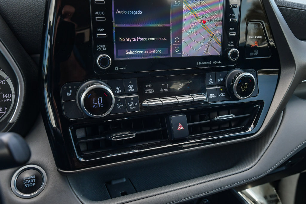 Thumbnail: 2021 Toyota Highlander - 26