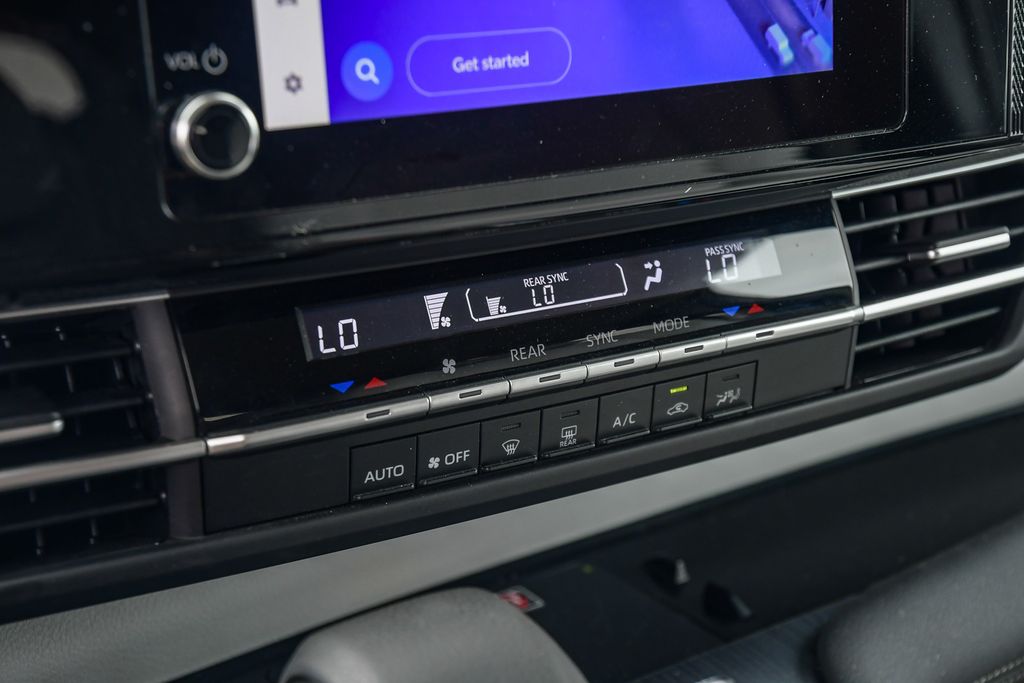 Thumbnail: 2025 Toyota Sienna - 25
