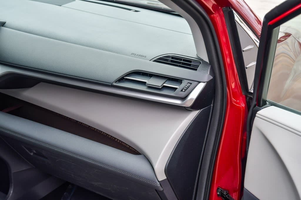 Thumbnail: 2022 Toyota Sienna - 22