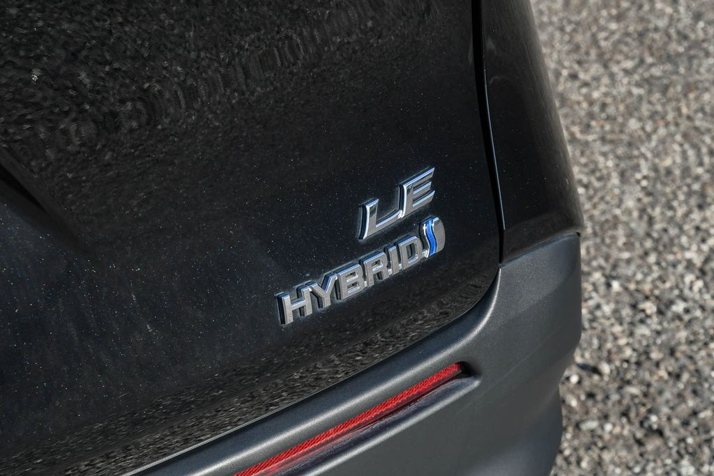 Thumbnail: 2024 Toyota Sienna - 20