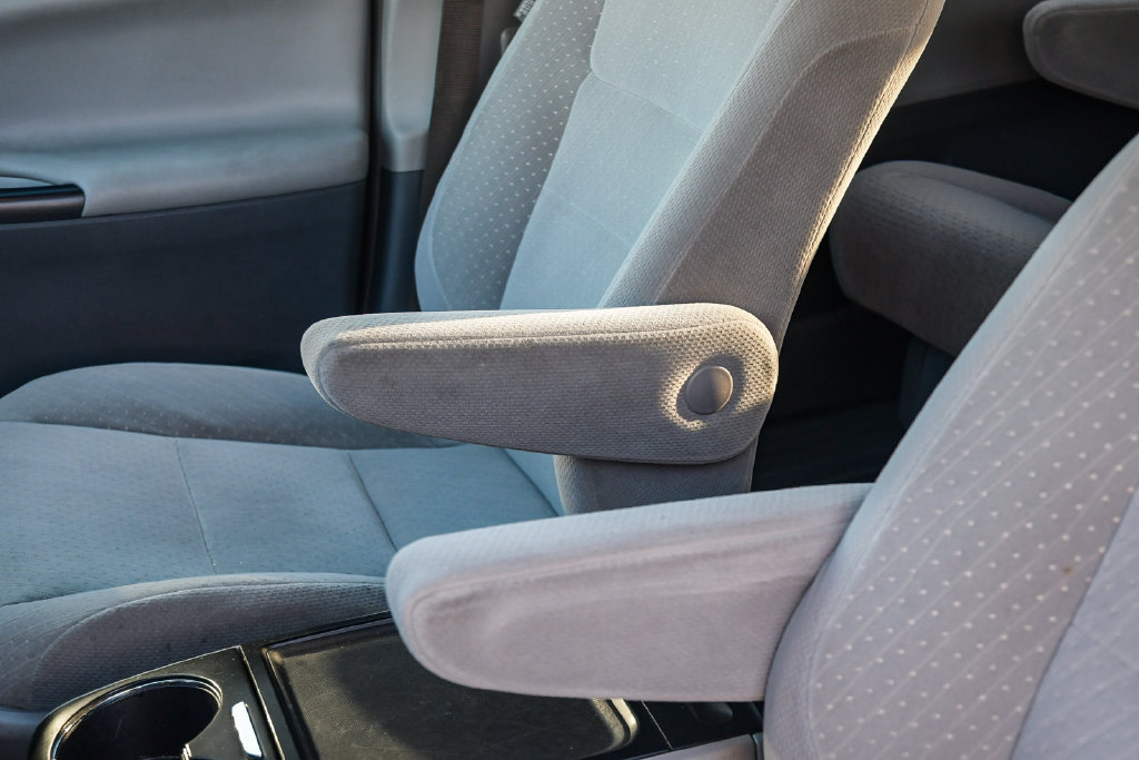 Thumbnail: 2018 Toyota Sienna - 25