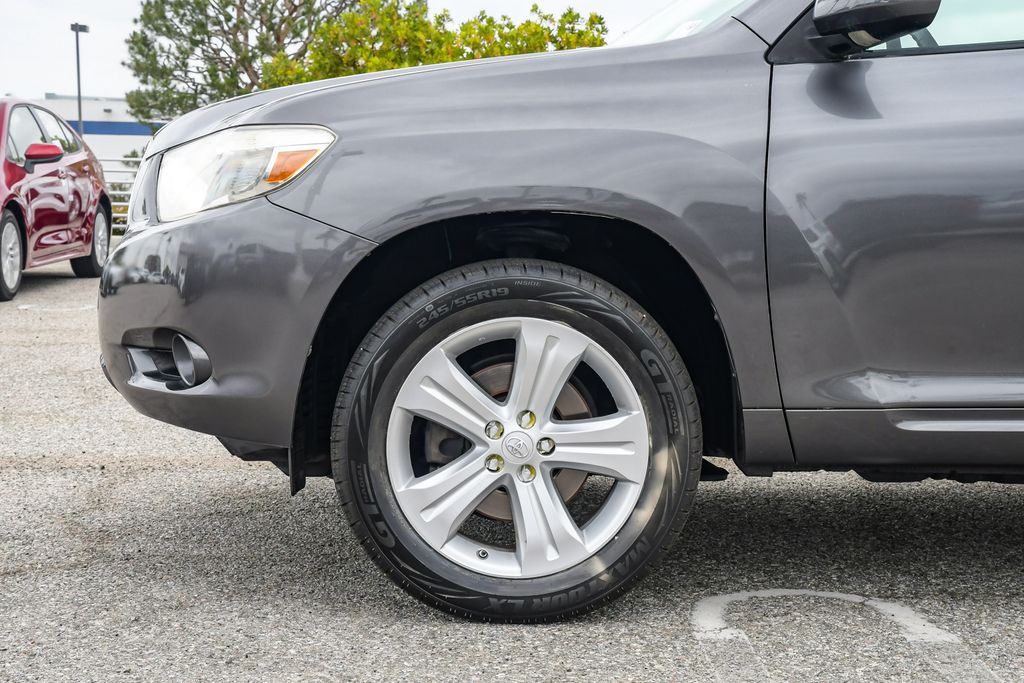 Thumbnail: 2010 Toyota Highlander - 6