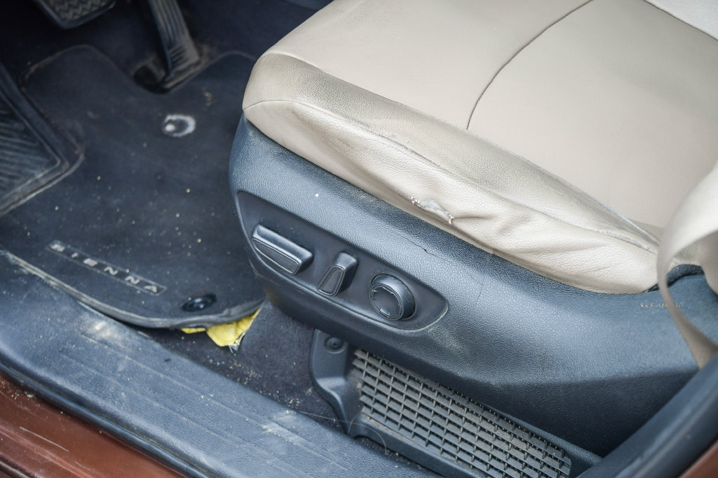 Thumbnail: 2021 Toyota Sienna - 28