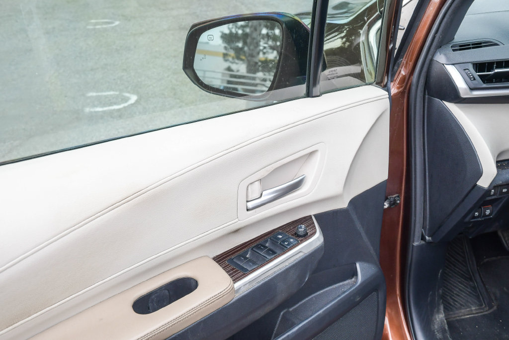 Thumbnail: 2021 Toyota Sienna - 29