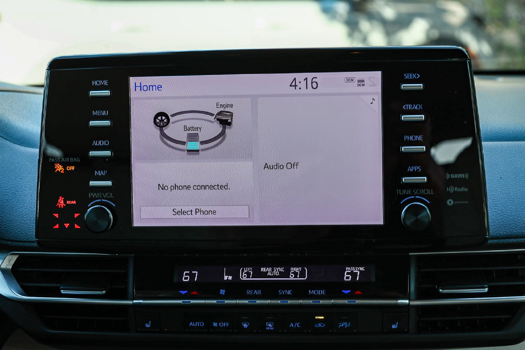 Thumbnail: 2021 Toyota Sienna - 21