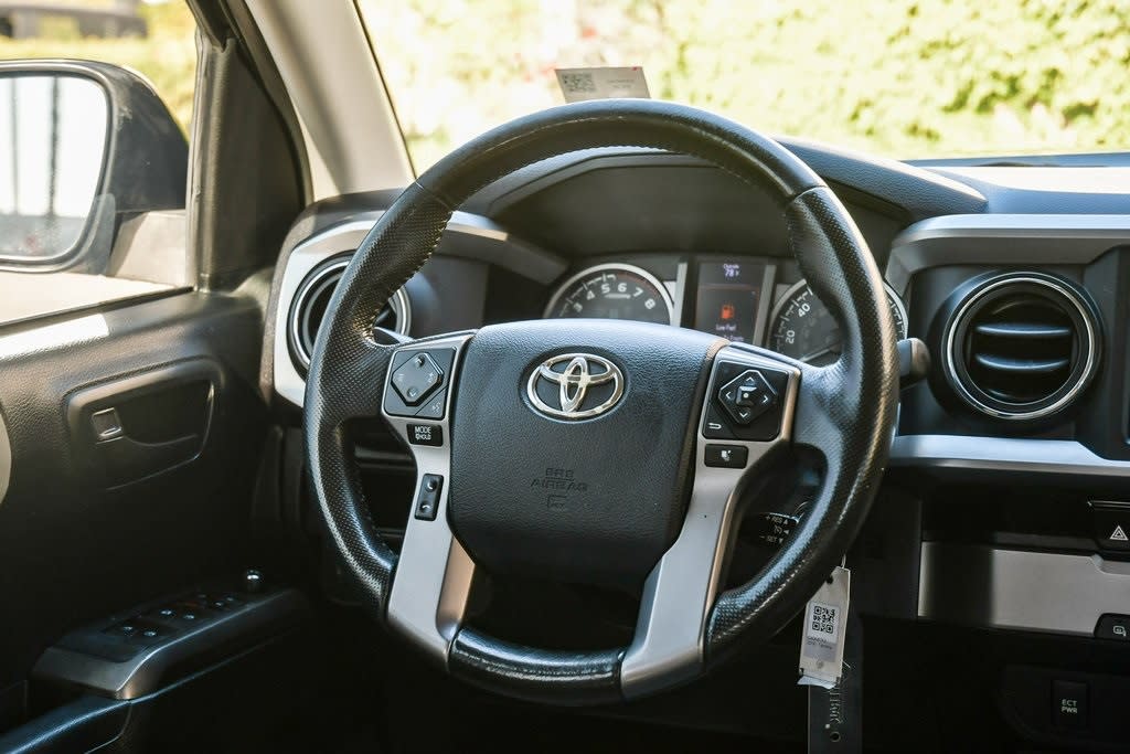 Thumbnail: 2016 Toyota Tacoma - 2