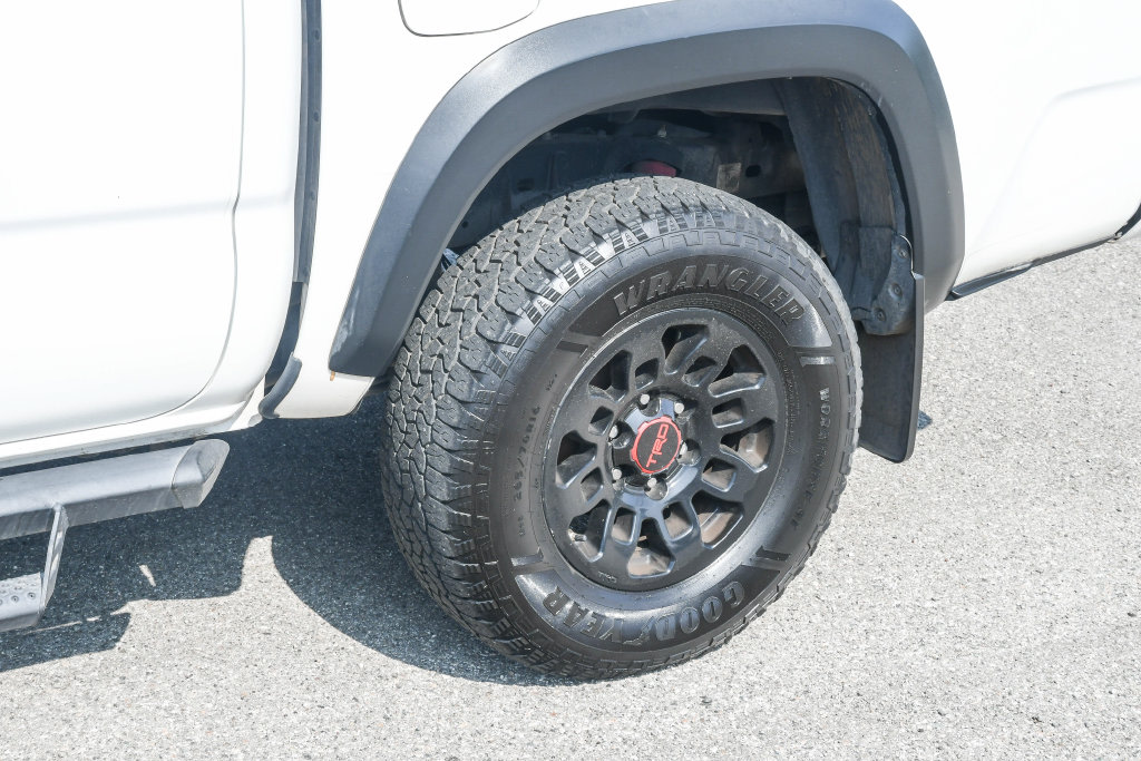 Thumbnail: 2019 Toyota Tacoma - 22