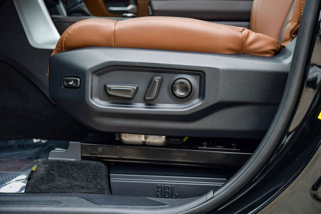 Thumbnail: 2025 Toyota Tundra - 31