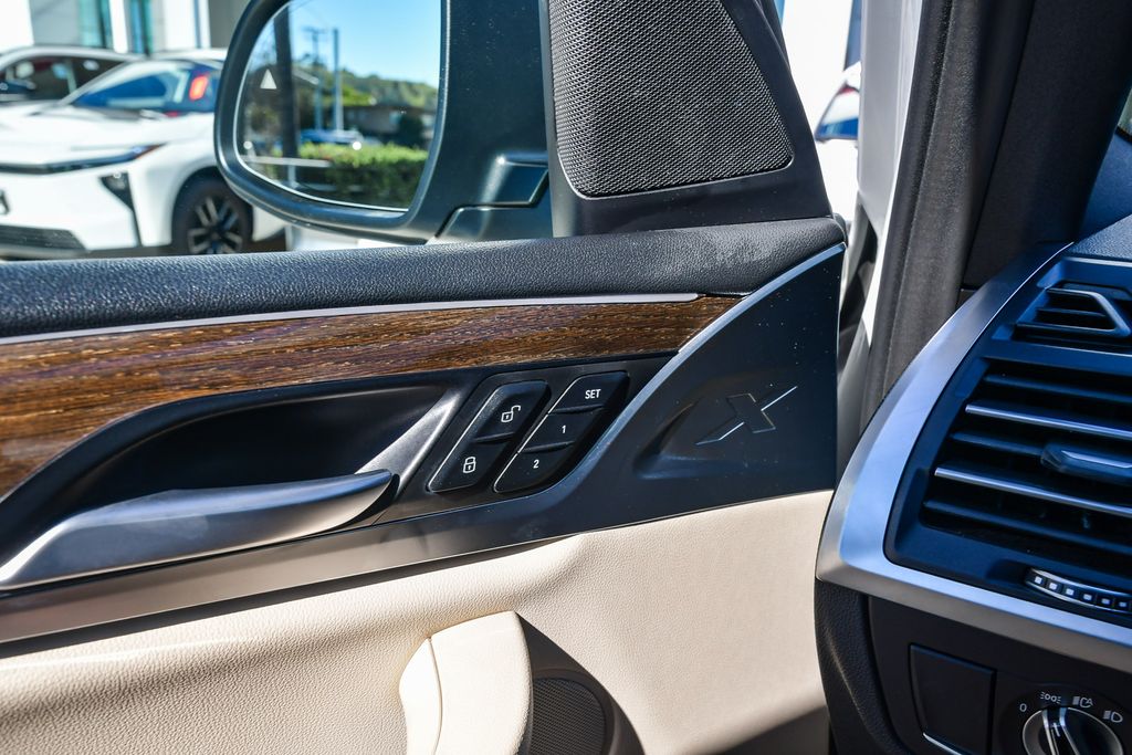 Thumbnail: 2023 BMW X3 - 26