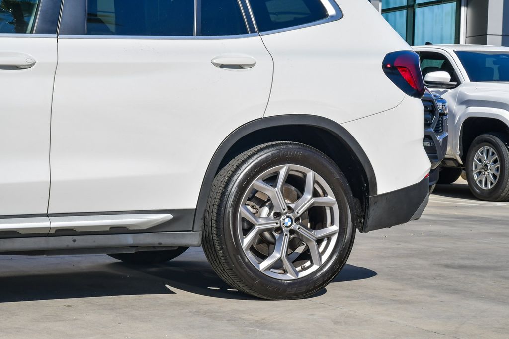 Thumbnail: 2023 BMW X3 - 21