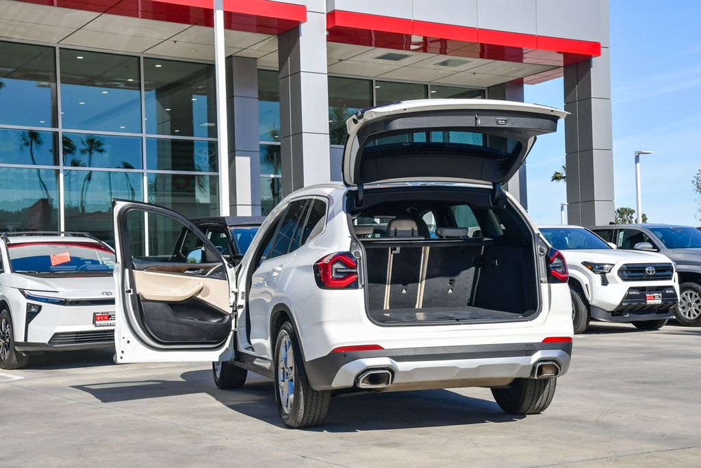 Thumbnail: 2023 BMW X3 - 8