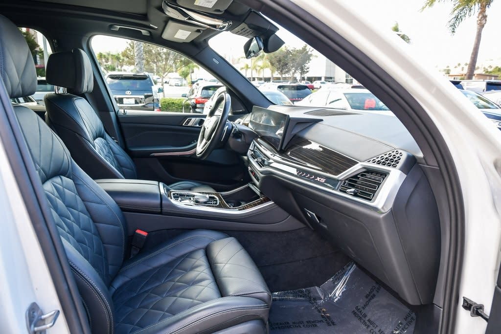 Thumbnail: 2024 BMW X5 - 10